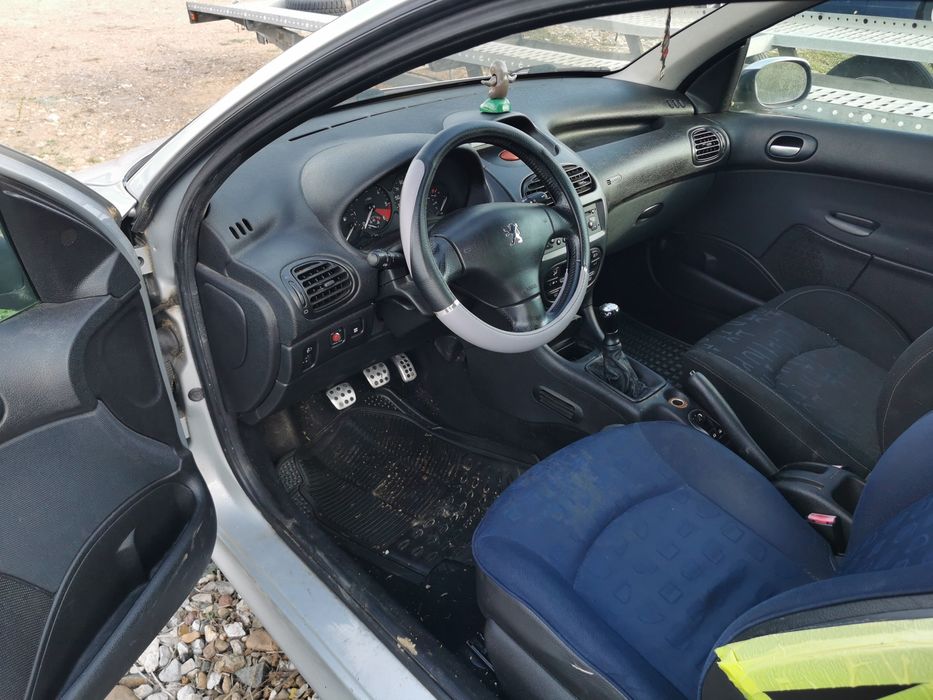 Пежо 206 2.0 HDI На части