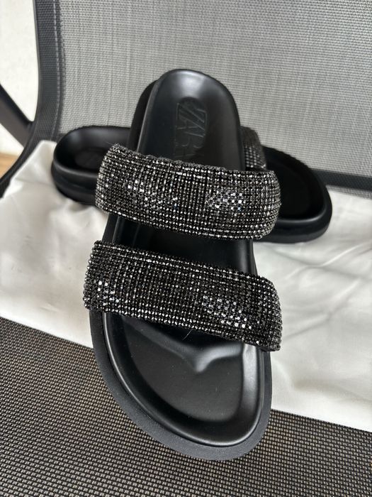 Дамски чехли ZARA
