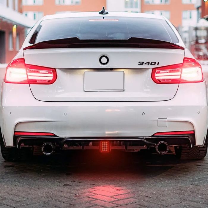 Difuzor ornament evacuare bara spate  BMW F30 F31 Tobe 335d 335i style