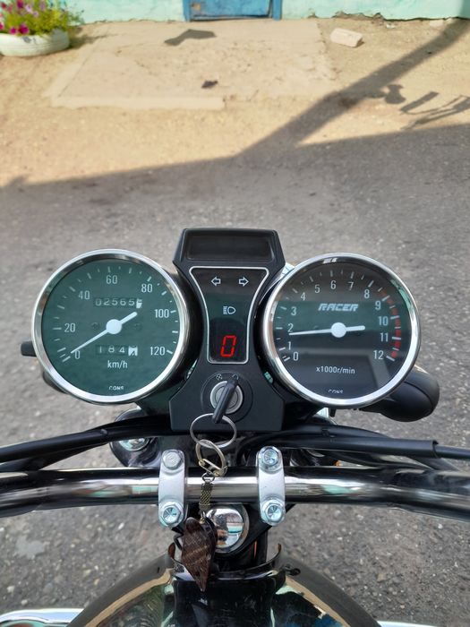 Продам Racer Trophy 110