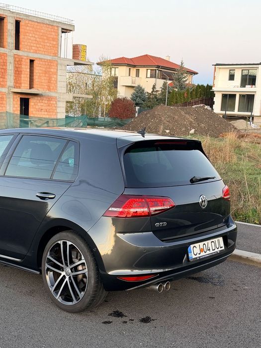 VOLKSWAGEN Golf 2014 — imagine 4