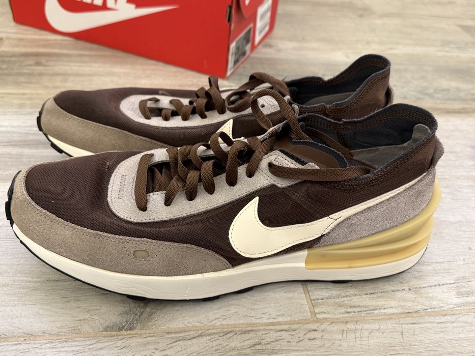 Nike air max motiva waffle