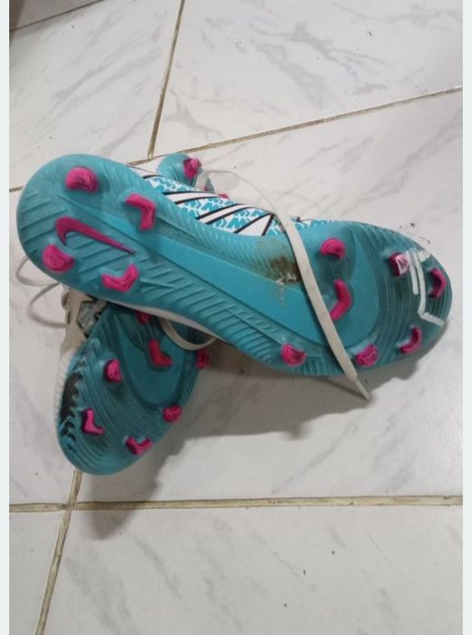 Nike Air Max Plus. No 35.5, известни с разцветката "Spider-Man", Бутонки No 36 супер запазени!