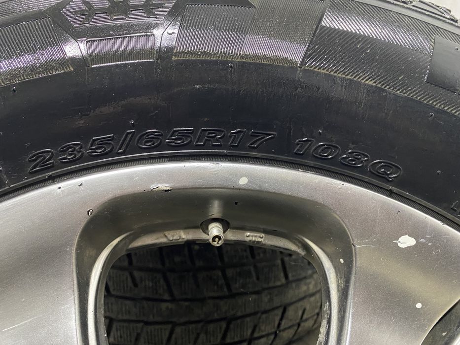 Комлект дисков с шинами! 235/65/17