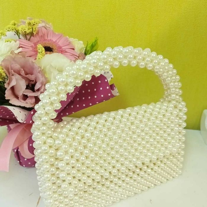 Дамска чанта аксесоар-бижу