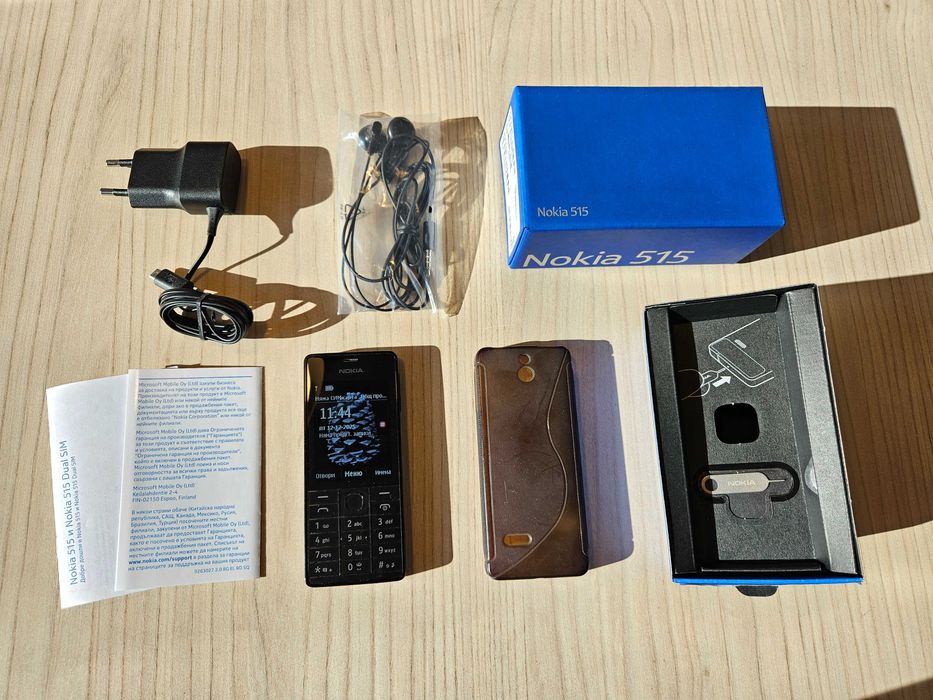 GSM Nokia 515 RM-953 Black телефон с копчета зарядно камера Нокиа кейс