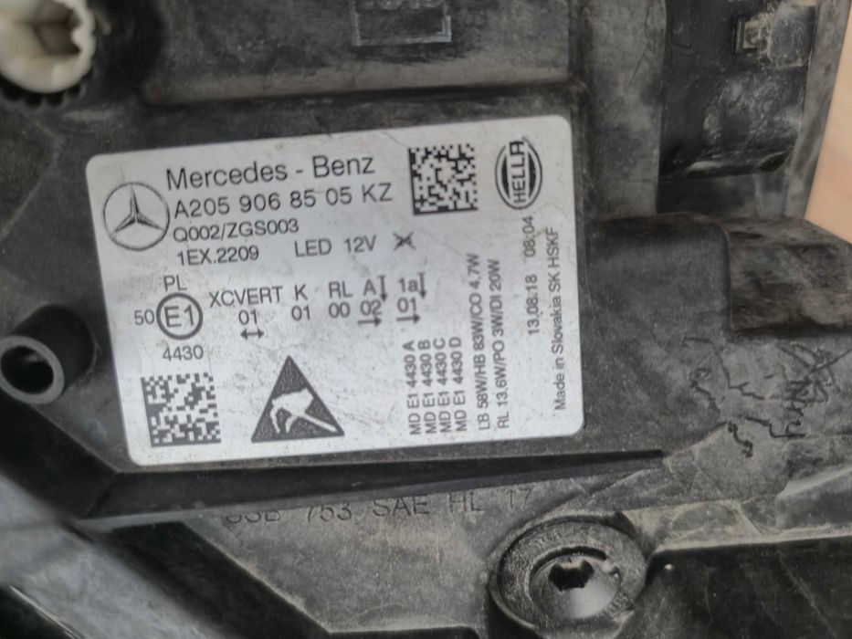 Far stanga Mercedes C Class W205 An 2018 - 2021 Cod A2059068505