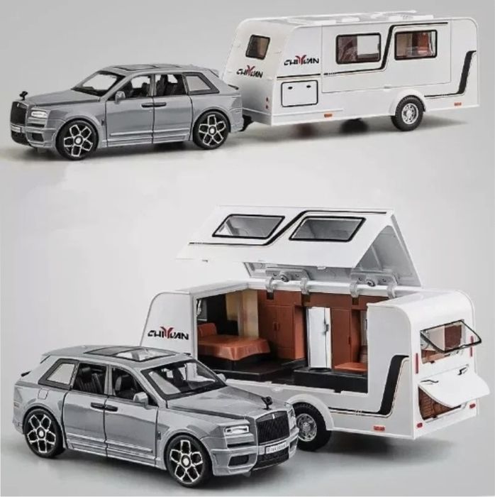 Machetă Auto Premium Rolls-Royce Cullinan 1:20 cu Rulotă