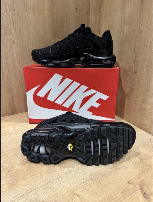 Nike air max tn black
