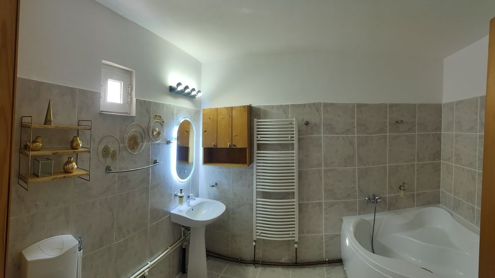 Apartament 3 camere la mare, Stațiunea Saturn, 110 mp