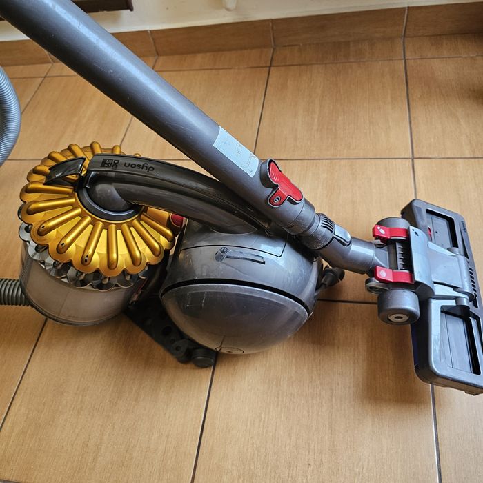 Aspirator Dyson Ball DC 52  cinetic  animal turbine