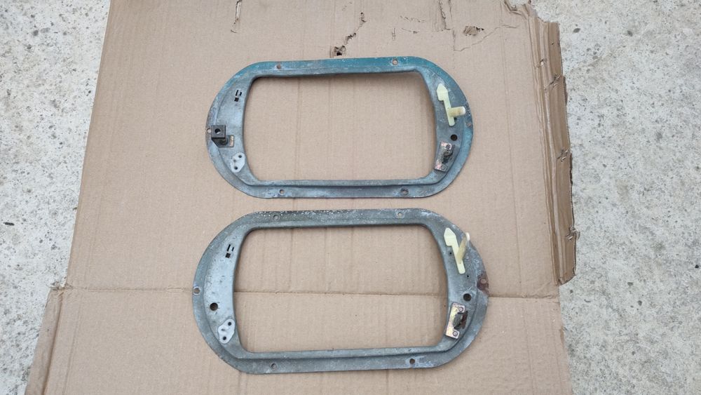 Rame suporti  faruri Dacia 1300,originale