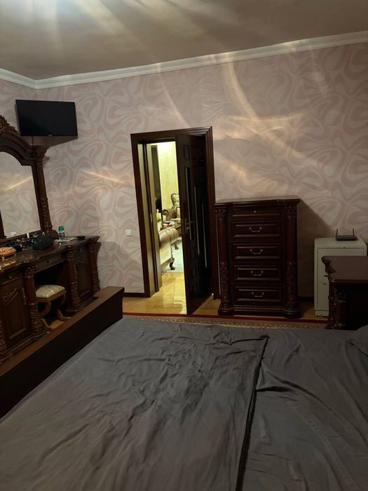 Oybek Metro Uy Sotiladi 80kv (OZIMNIKI)