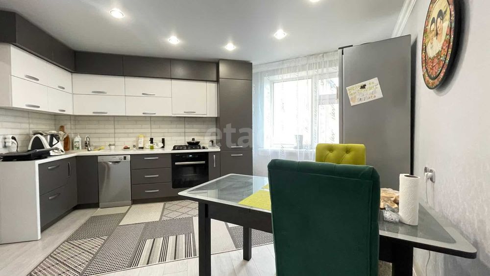 Продам 2 комнатную квартиру