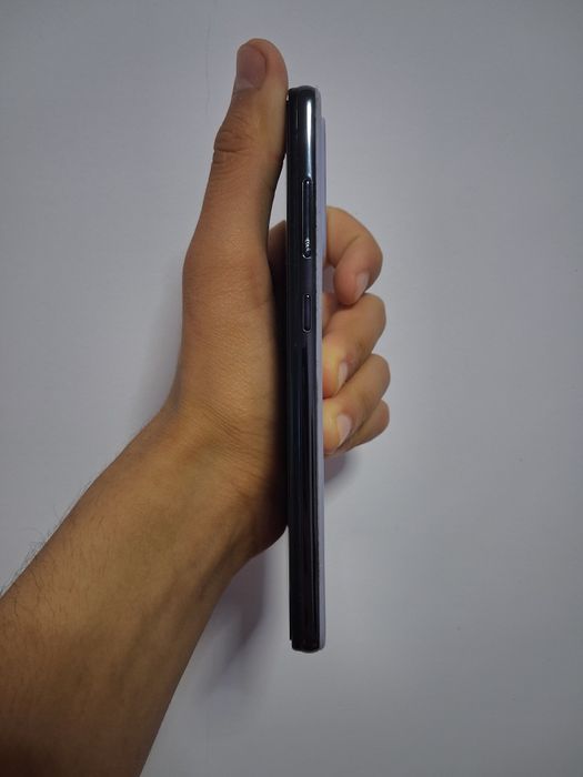 Samsung a52 8/128gb sotiladi Продаю самсунг а52 8/128гб срочно
