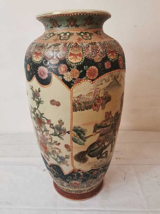 Vaza cu tenta chinezeasca