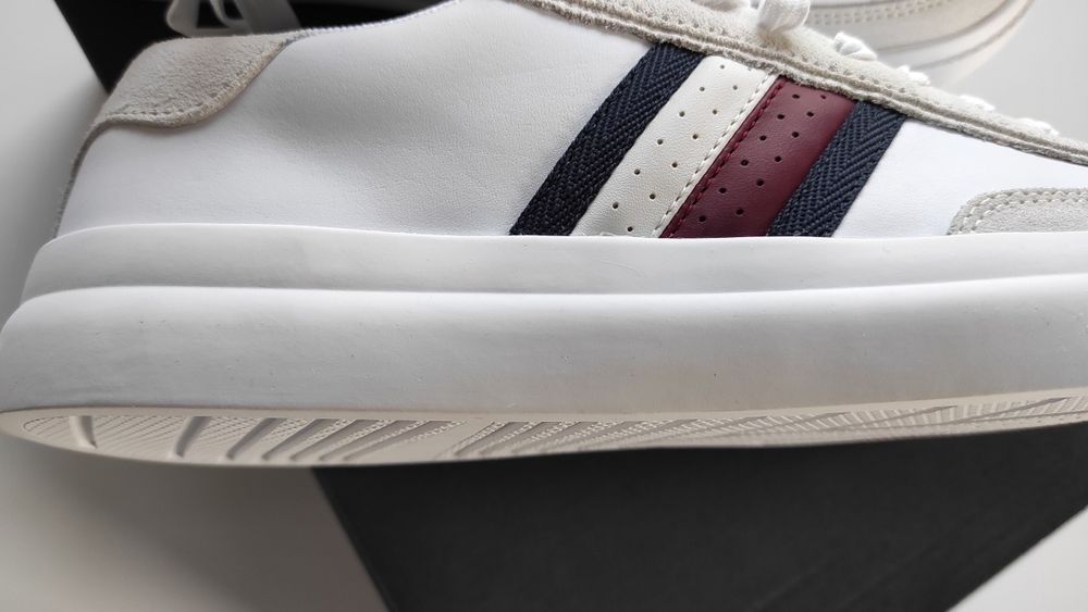 Оригинални  кецове Tommy Hilfiger номер44 от естествена кожа