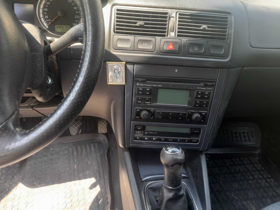Vând Volkswagen Golf Variant 1.9 Tdi