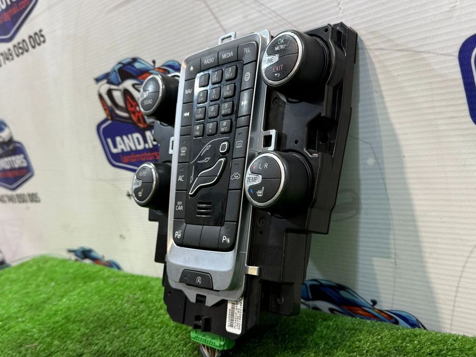 PANOU CENTRAL COMANDA CLIMA AUDIO VOLVO V40 2.0 DIESEL 2015 COD OEM 31346948 2012-2019