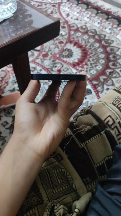 Iphone 12 black rangda