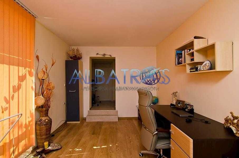 Продава се Къща в с. Осеново, Област Варна - 320 кв.м за 779 €/кв.м - Снимка #3