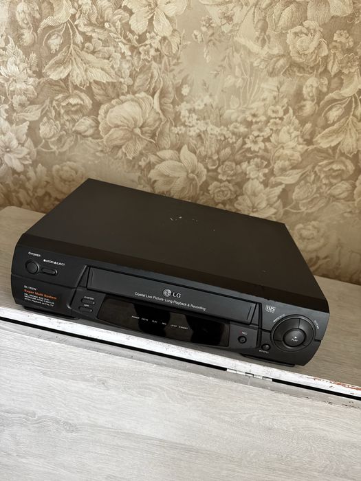 Видеомагнитофон LG BL162W (VHS) – Корея
