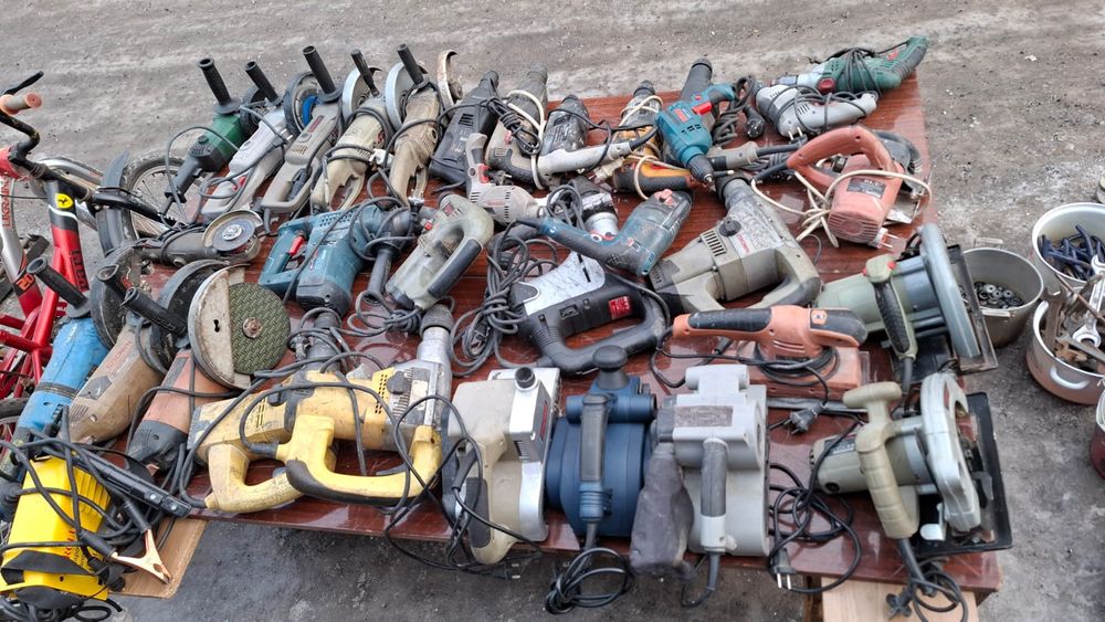 Продам электроинструменты