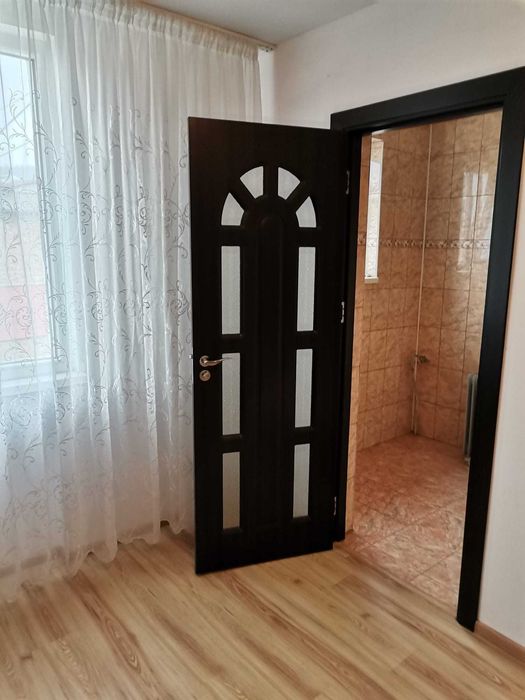 Garsoniera zona darmanesti piata  23500 eur