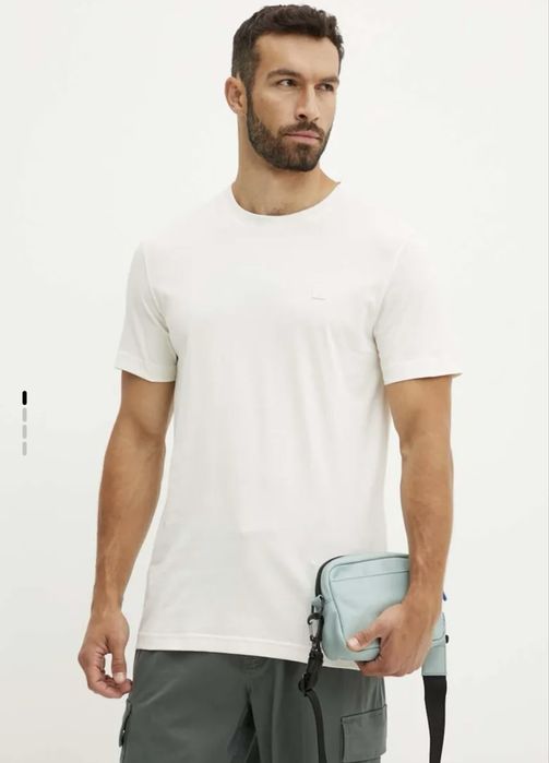 Чисто нова, оригинална Calvin Klein