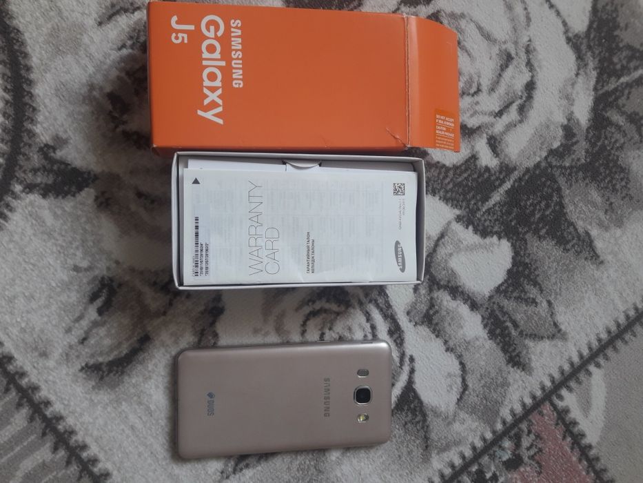Продам Самсунг J5 в хорошом состояние