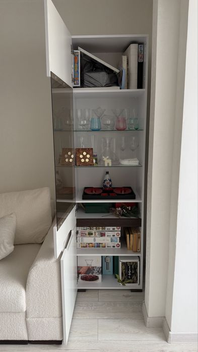 Шкаф для гостиной