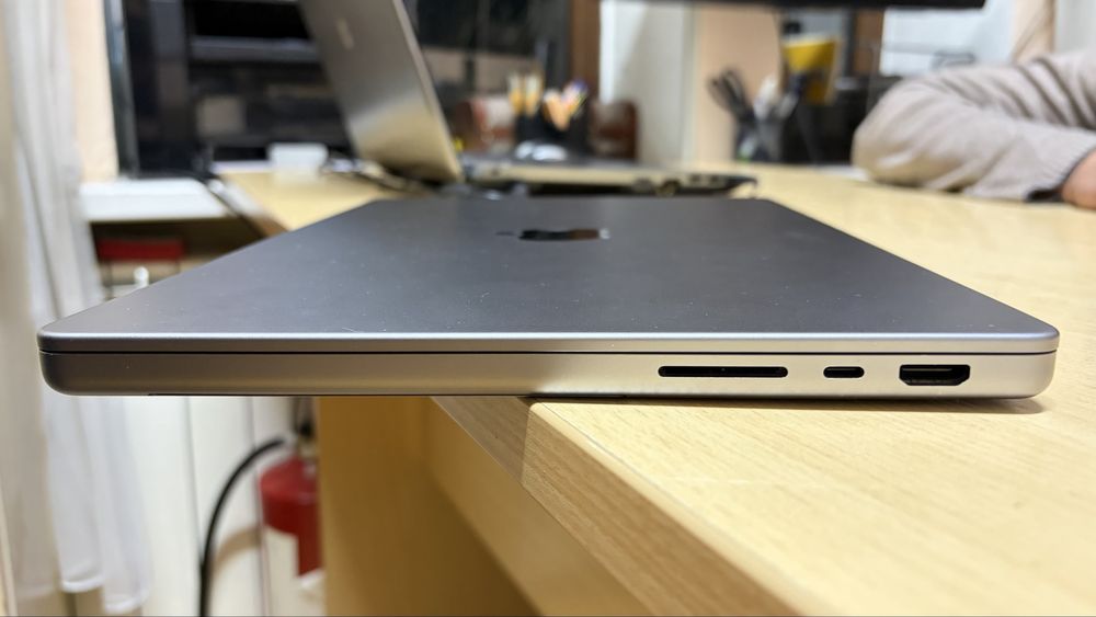 Macbook pro 14 m1 pro 14 16/512