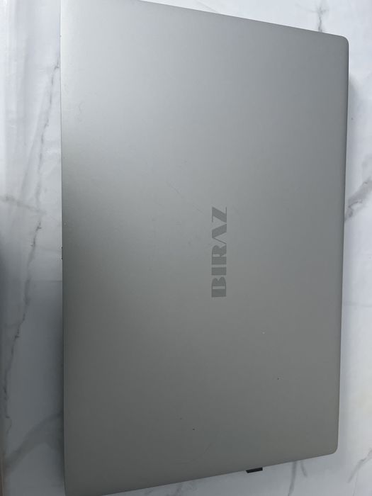 Продам срочно Ноутбук BIRAZ