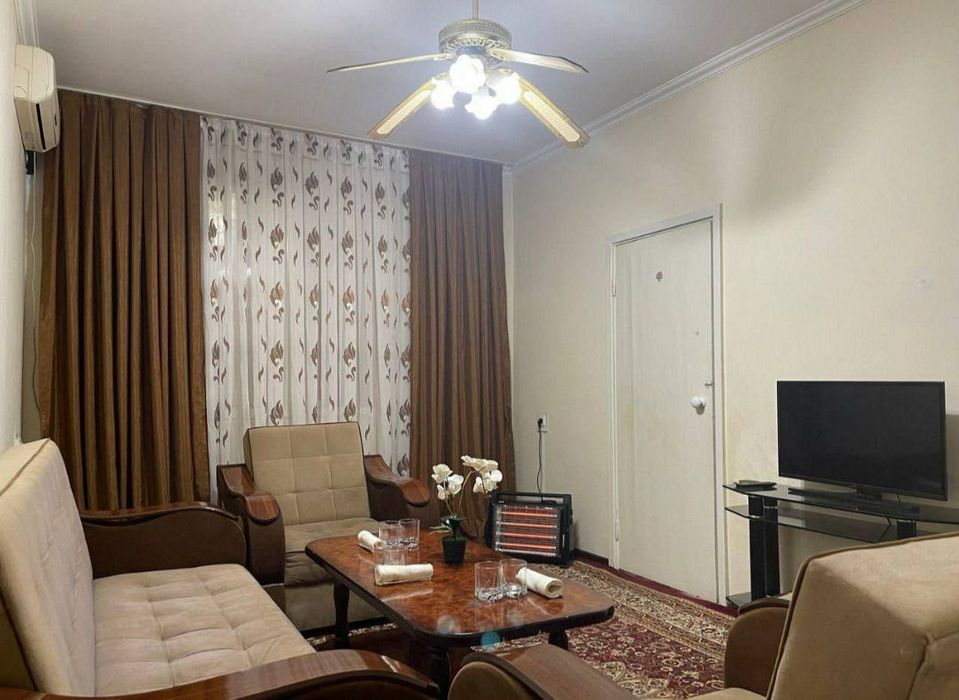 Квартира продаётся Метро Чиланзар 16 квартал 1в2/1/4 меб тех