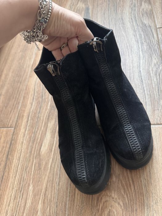 Ghete piele intoarsa eco