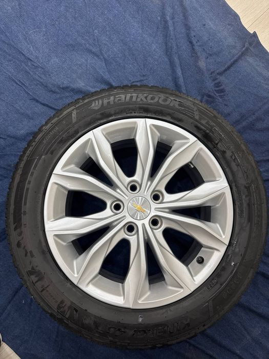 Продаю диски с резиной,  диски орегинал GM