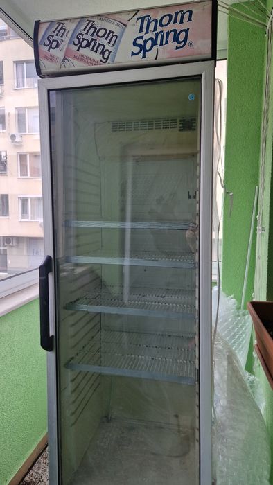 Хладилна витрина