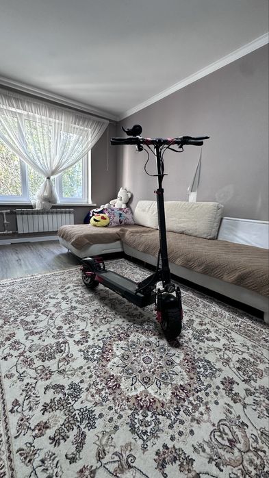 Продам Kugo m4 pro торг есть