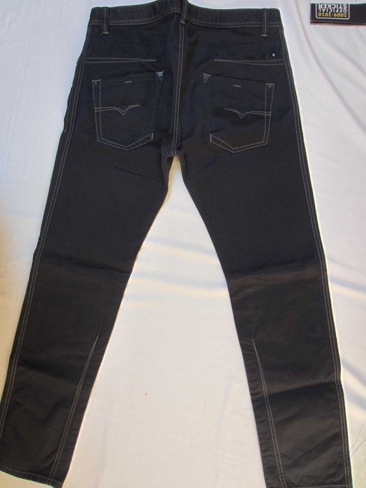 Blugi Diesel DARRON, W33 L34,Talie=88cm,Lung=106cm,drepti, noi