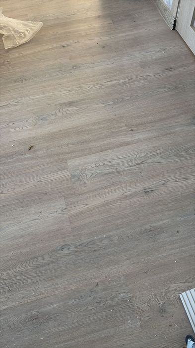 Продам бу двери и ламинат