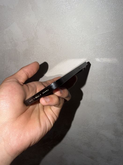 Iphone 14 pro, с недостатком, торг