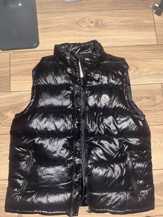 moncler жилетка черная