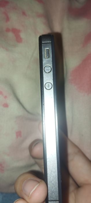 Продам iPhone 4S состояние так себе