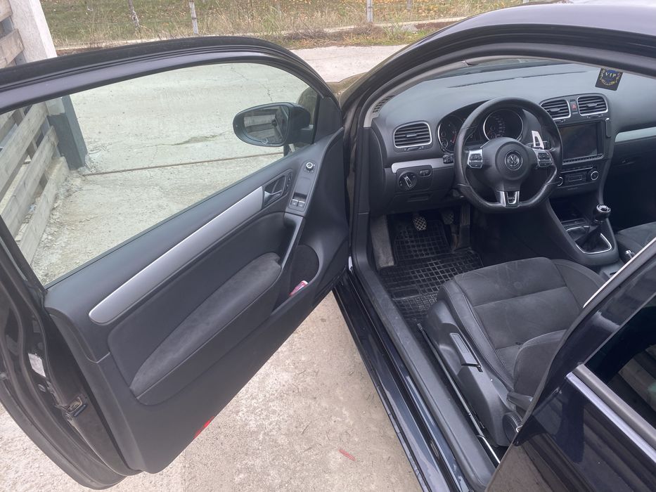 Vând Volkswagen Golf 6, motor 2.0 TDI 140 CP