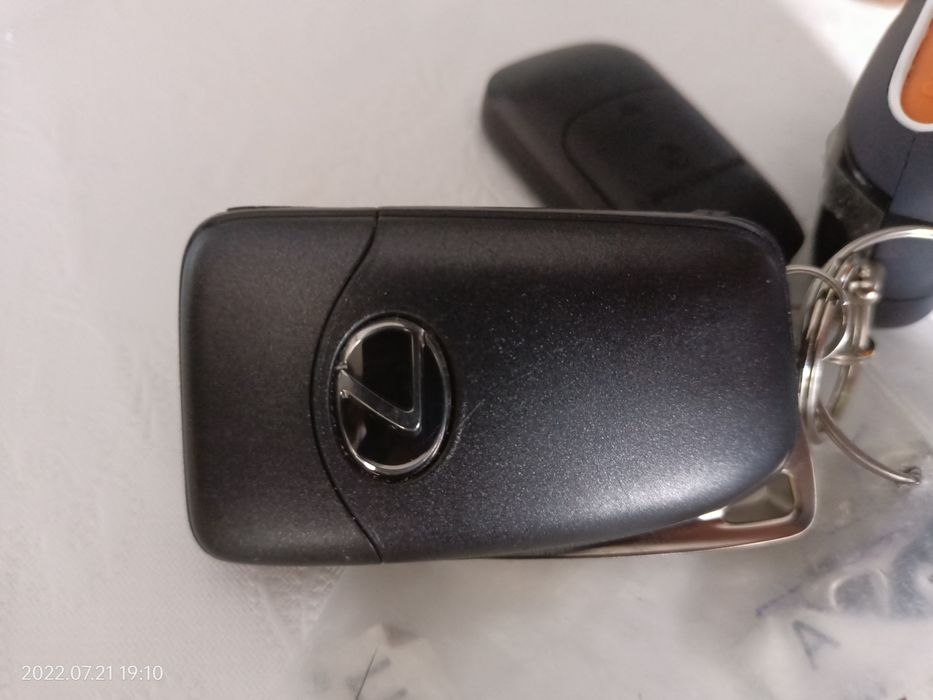 Ключи от лексус 570