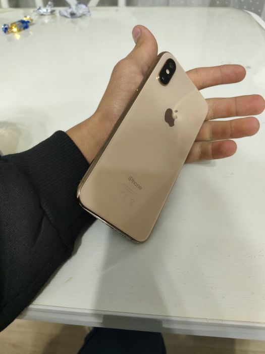 Срочно продам Iphone айфон xs ,10