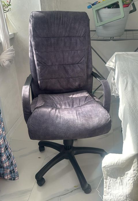 Продам кресло в хорошем состоянии