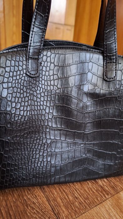 Елегантна дамска чанта