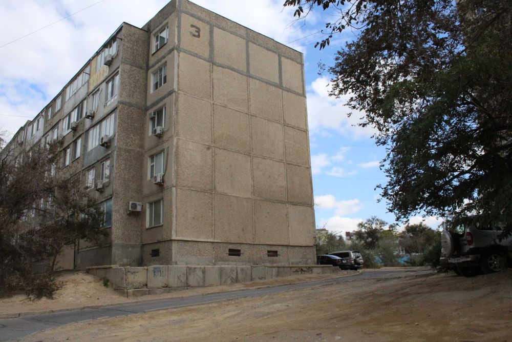 посуточно 3 ком кв 14 микр 3 дом 1 этаж ,набережная 5 мин. до моря