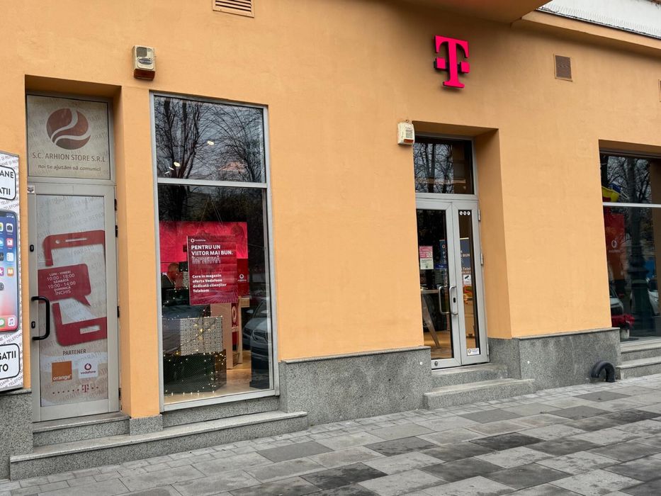 Inchiriez spațiu comercial ultracentral Arad